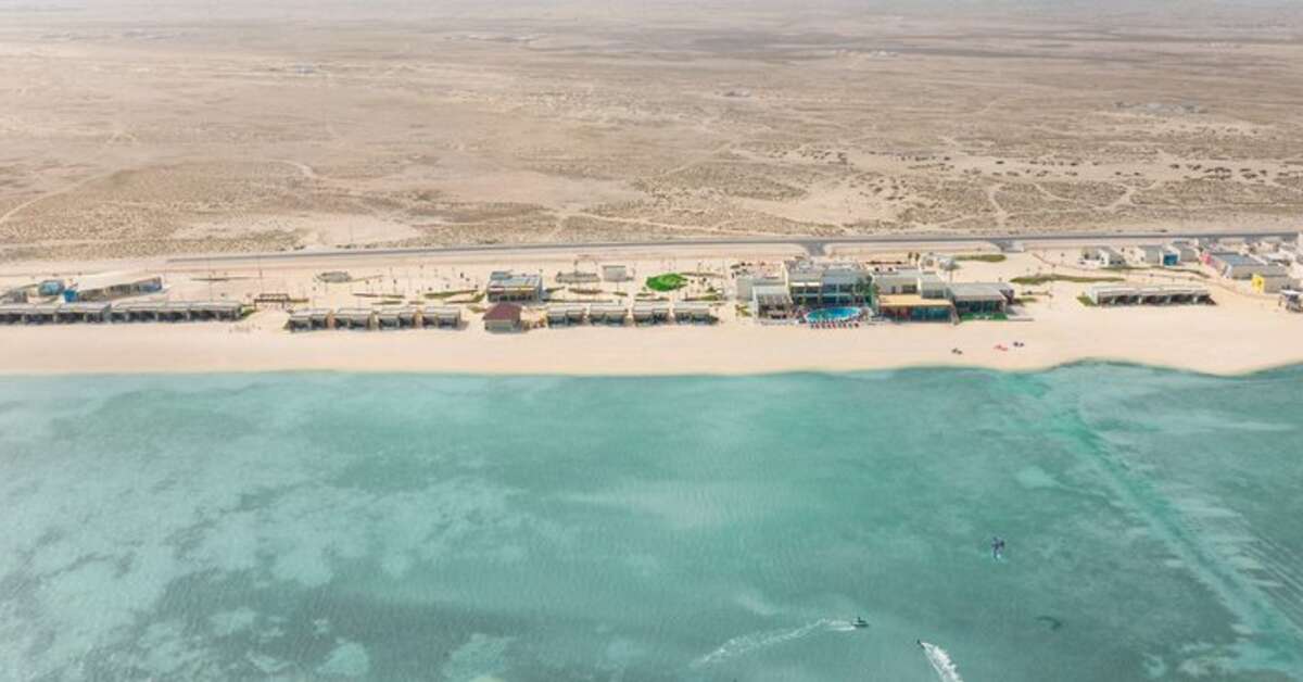 Een foto van Fuwairit Kite Beach Tapestry Collection by Hilton