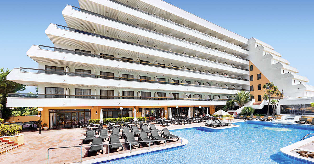 Een foto van het zwembad bij Hotel Tropic Park