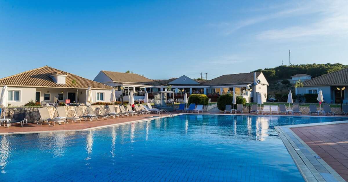 Een foto van het zwembad bij Surreal Keri Village & Spa by Zante Plaza