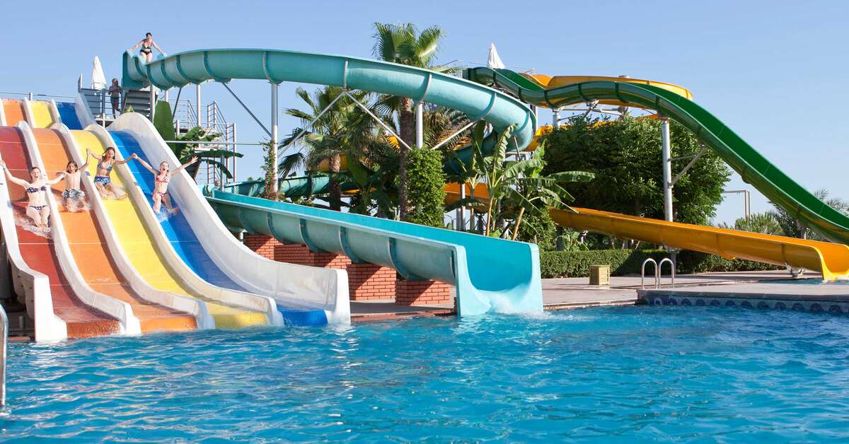 Een foto van het zwembad bij Paloma Oceana Resort