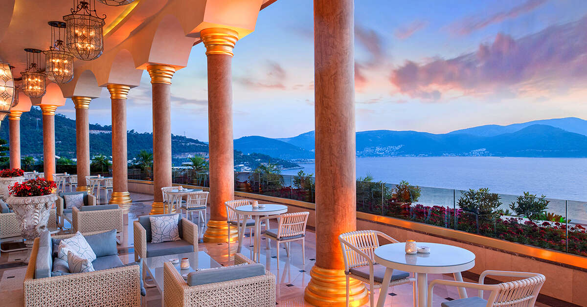 Een foto van het terras bij The Plaza Bodrum