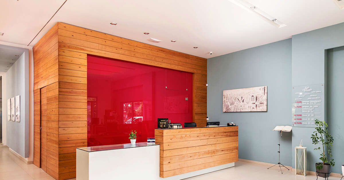 Een foto van het interieur van Matala Bay Hotel