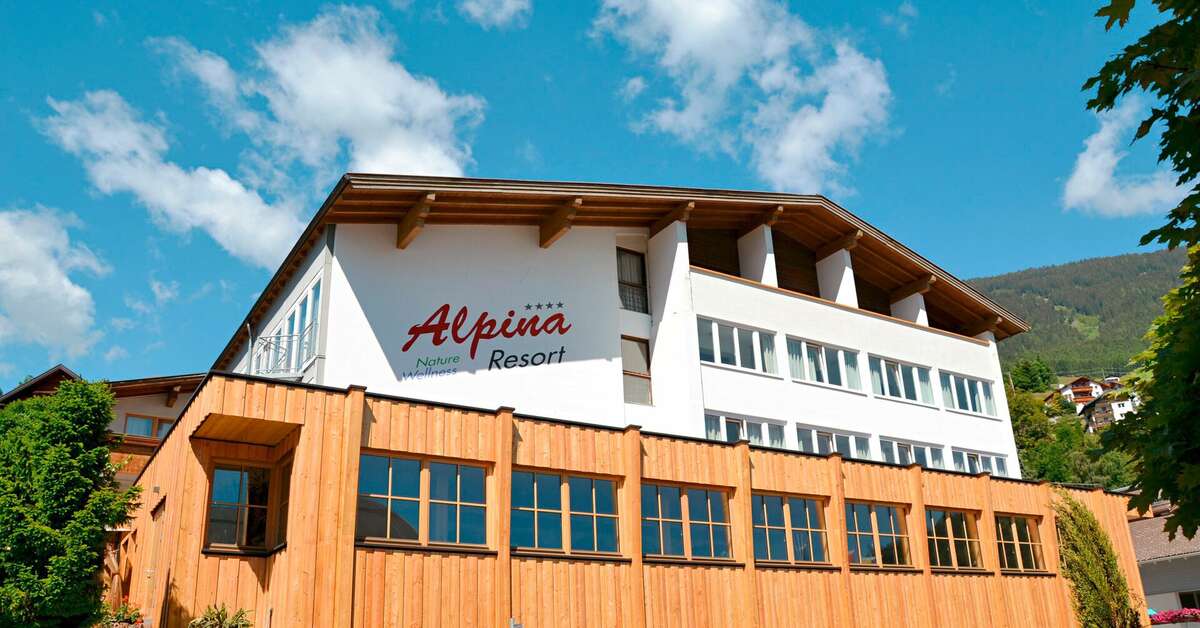 Een foto van de buitenkant van Alpina Resort Nature & Wellness