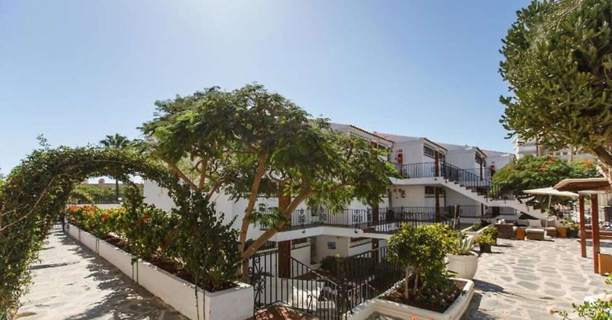 Een foto van de buitenkant van Appartementen Las Orquideas