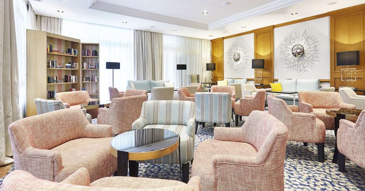 Een foto van het interieur van Grupotel Parc Natural & Spa
