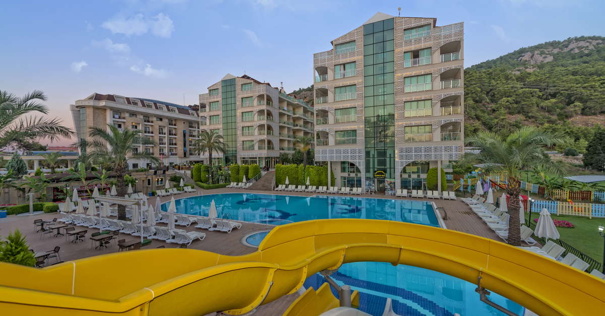 Een foto van het zwembad bij Hotel Grand Ring