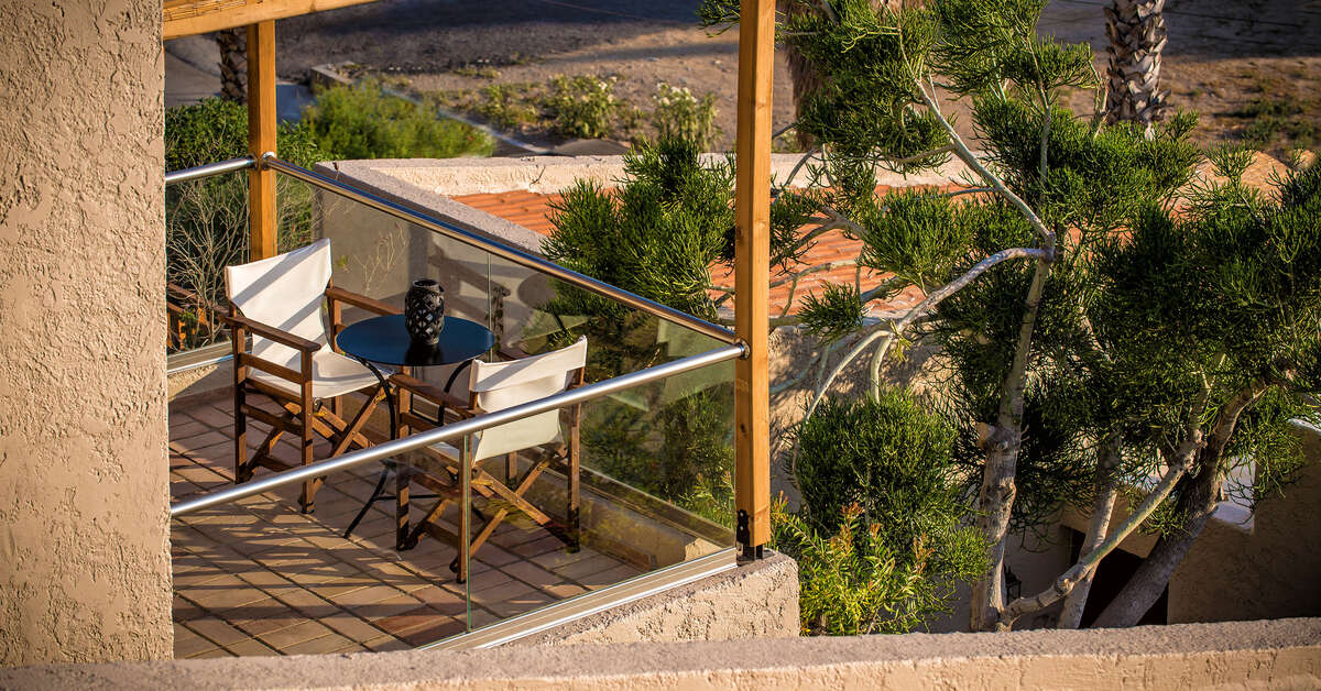 Een foto van het terras bij Lygaria Beach Hotel