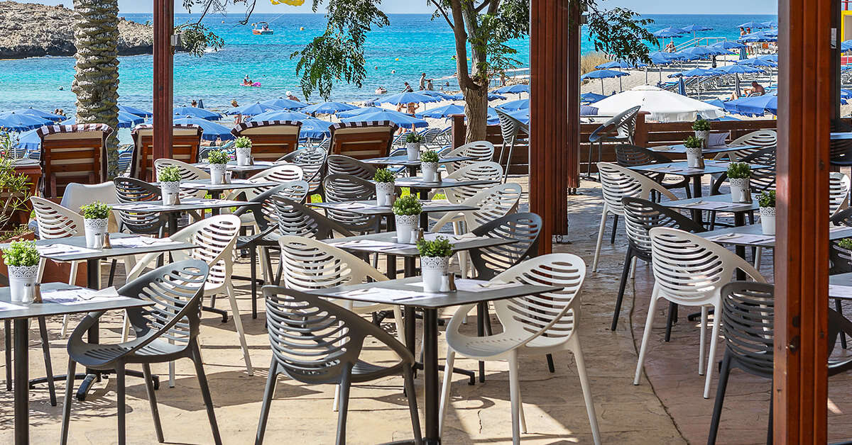 Een foto van het terras bij Pavlo Napa Beach Hotel