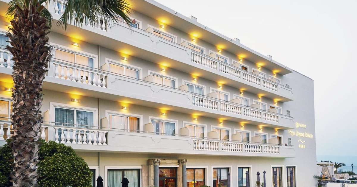 Een foto van de buitenkant van Mon Repos Palace Hotel