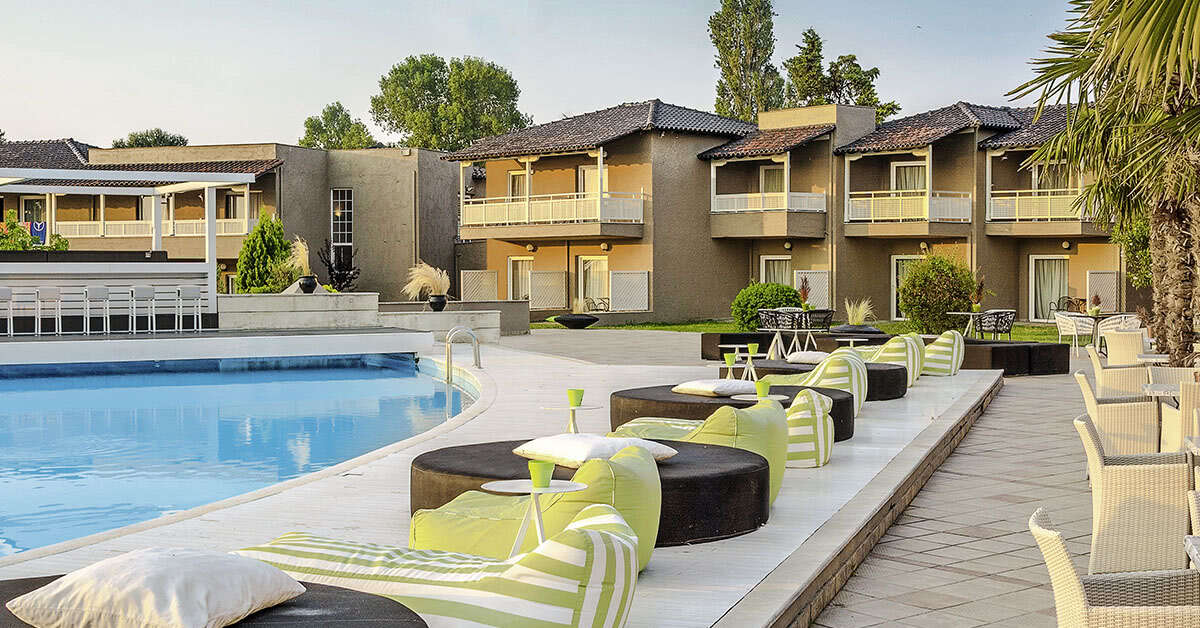 Een foto van het zwembad bij Dion Palace Beauty & Spa Resort