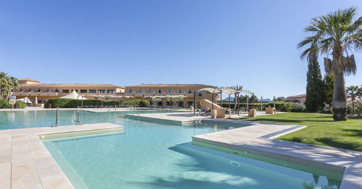 Een foto van het zwembad bij Hacienda Son Antem Golf Resort