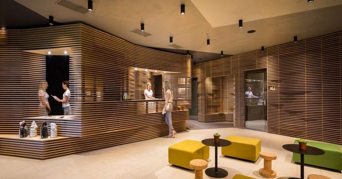 Een foto van het interieur van Family Hotel Amarin
