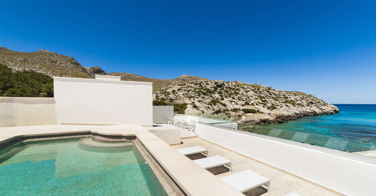 Ein Foto vom Pool im Hoposa Hotel Niu