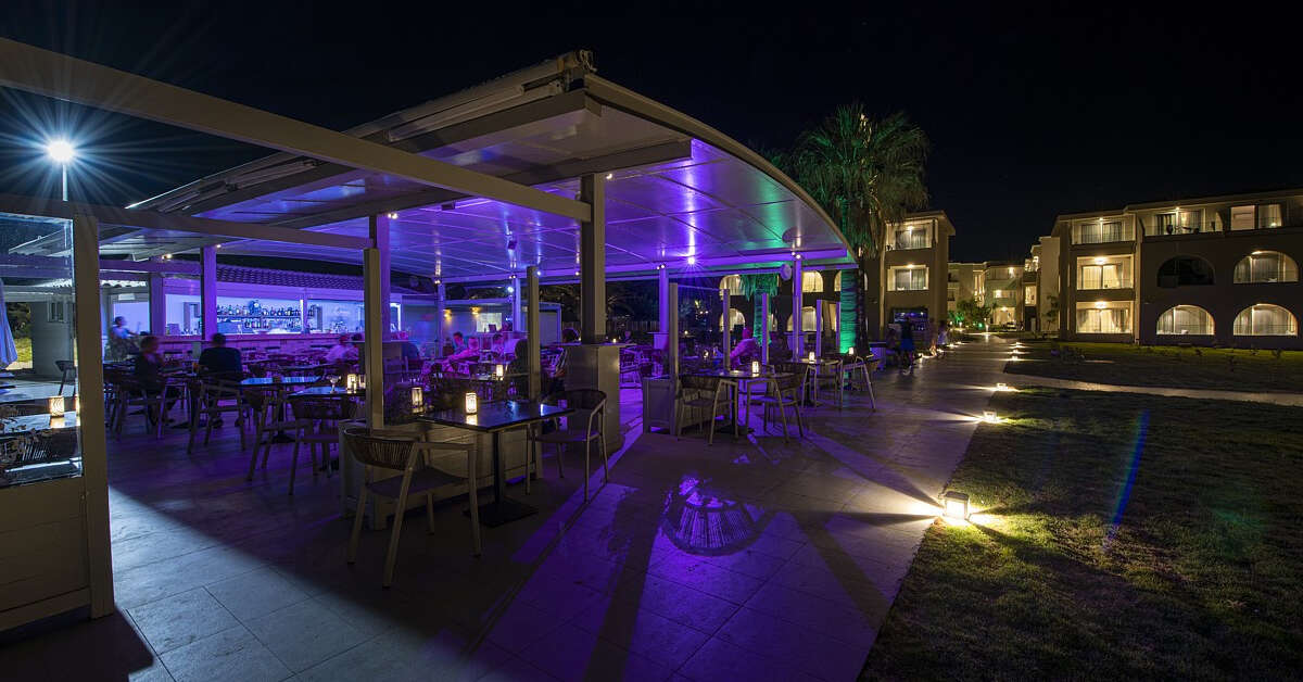 Een foto van de faciliteiten bij Vantaris Luxury Beach Resort