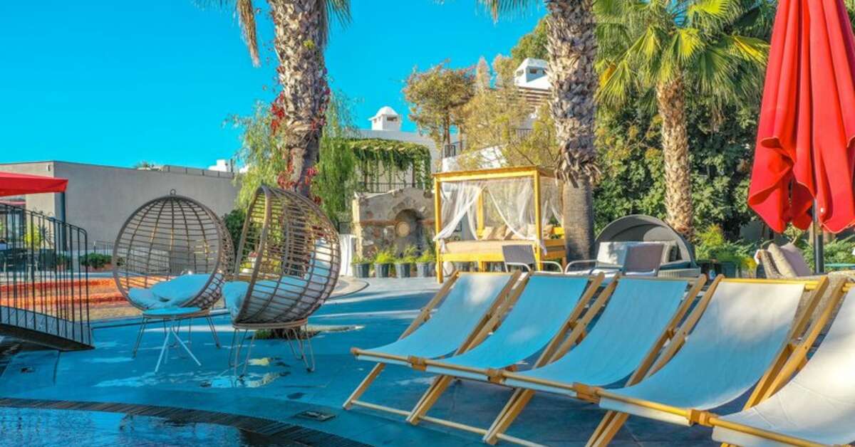 Een foto van het zwembad bij Very Chic Bodrum