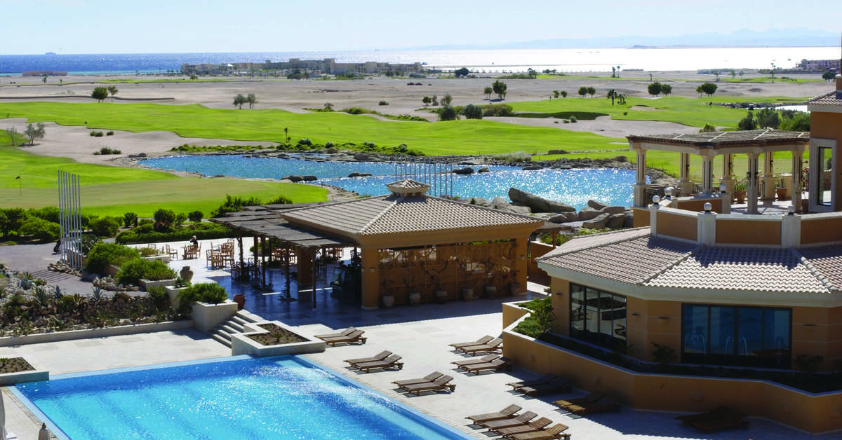 Ein Foto vom Pool im The Cascades Golf Resort & Spa