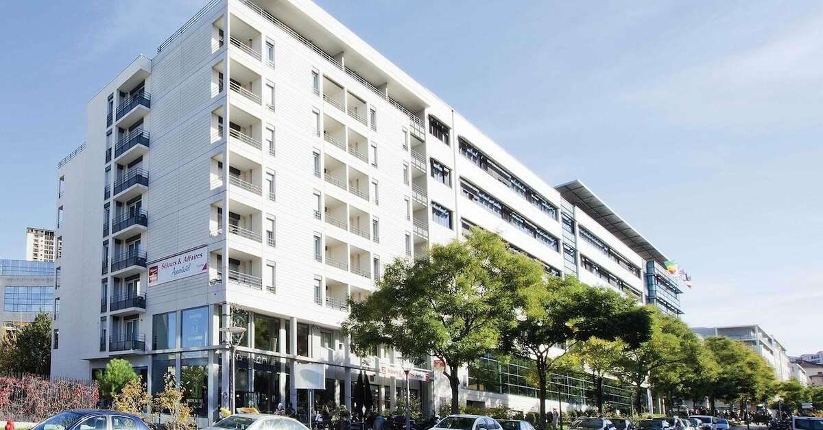 Een foto van de buitenkant van Sejours Et Affaires Lyon Park Lane