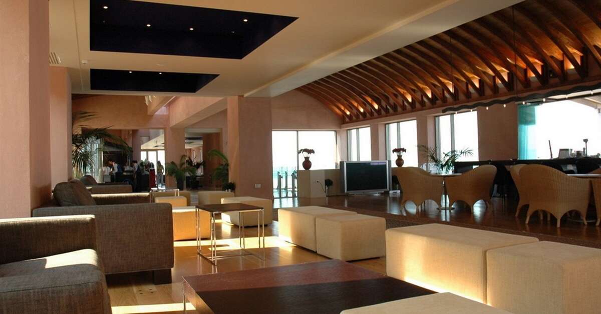 Een foto van het interieur van Ionian Blue