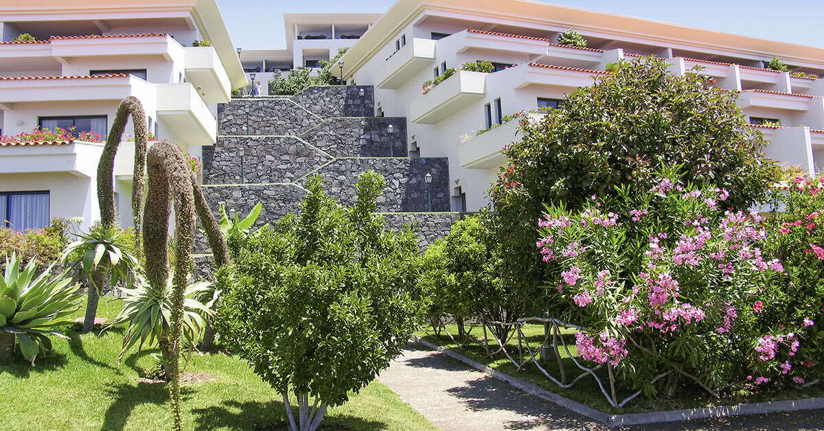 Een foto van de buitenkant van Hotel Jardim Atlantico