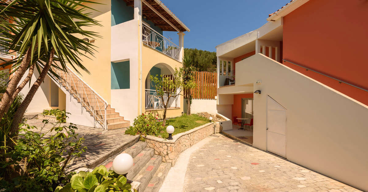 Een foto van de buitenkant van Sunrise Hotel Tsilivi