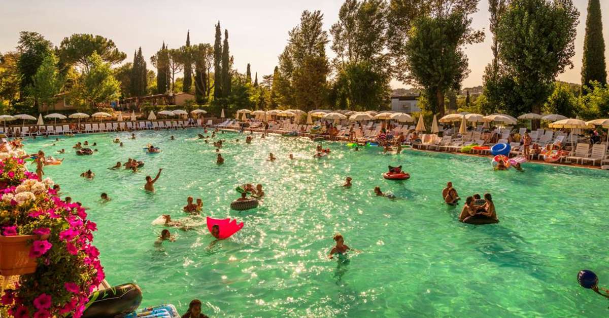 Een foto van het zwembad bij Camping Altomincio