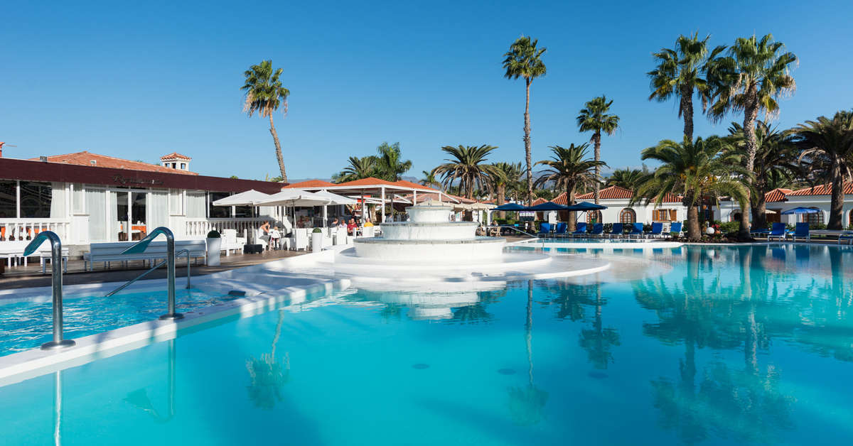 Een foto van het zwembad bij Suite Hotel Jardin Dorado
