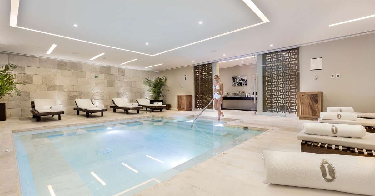 Een foto van het zwembad bij Presidente InterContinental Cancun Resort