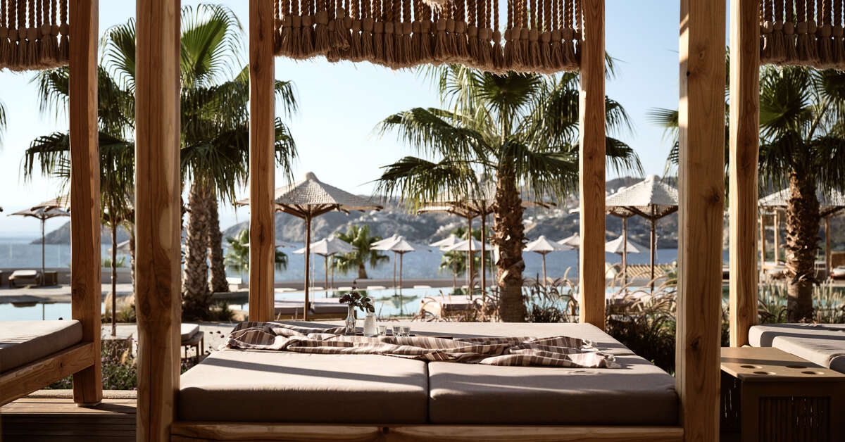Een foto van het terras bij Sea Side Resort & Spa