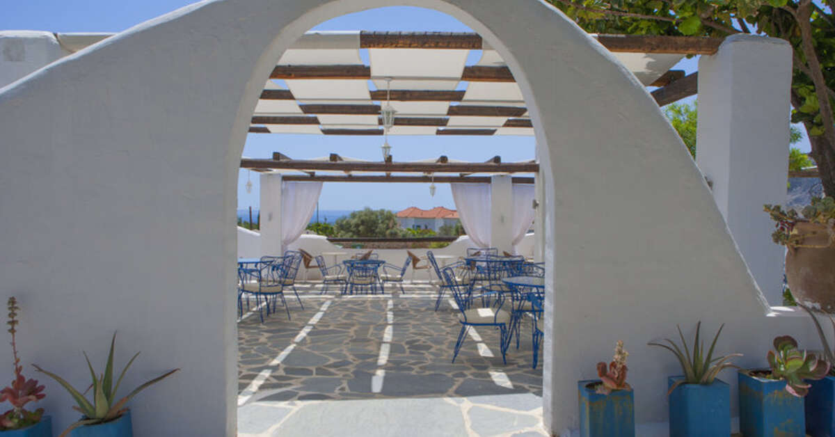 Ein Foto von der Terrasse im Lindos Sun Hotel