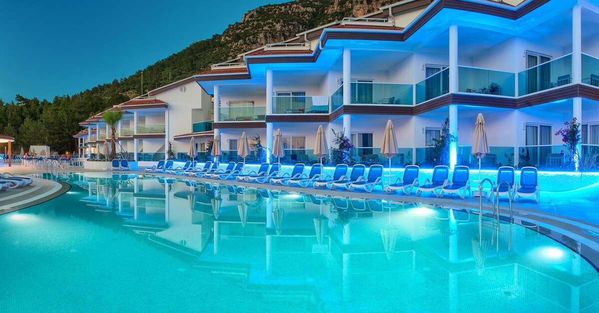 Een foto van het zwembad bij Garcia Resort & Spa