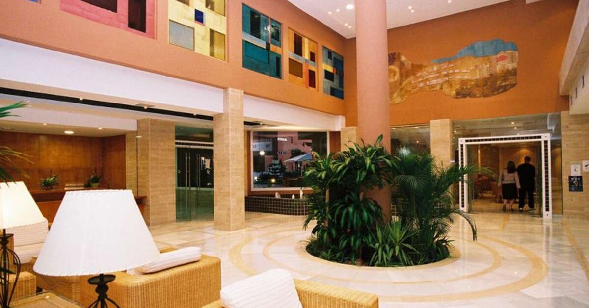 Een foto van het interieur van Aparthotel Arena Center