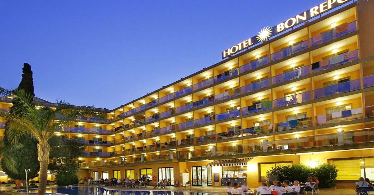 Een foto van de buitenkant van Hotel Bon Repos