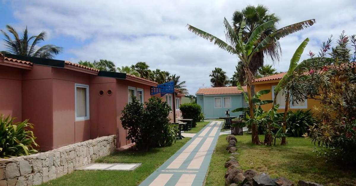 Een foto van de buitenkant van VOI Vila Do Farol Resort