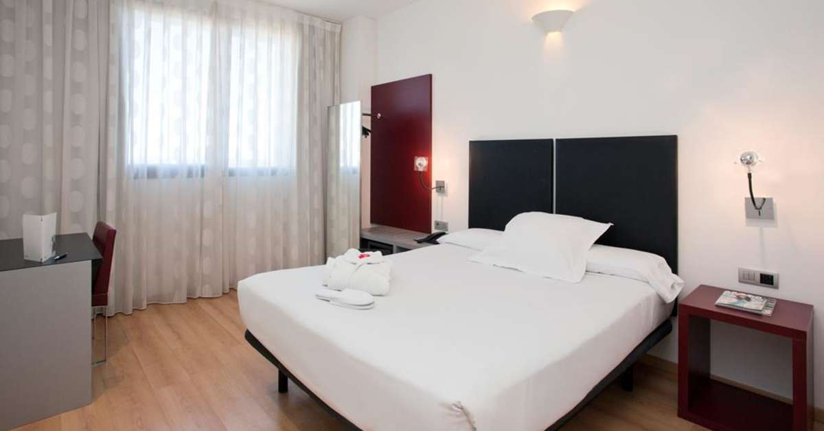 Een foto van een overzicht van Hotel Ilunion Aqua 3
