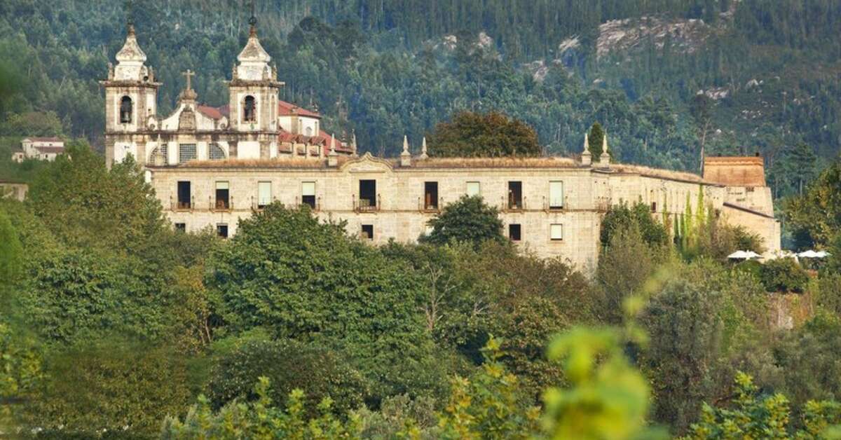 Een foto van de buitenkant van Pousada Mosteiro Amares