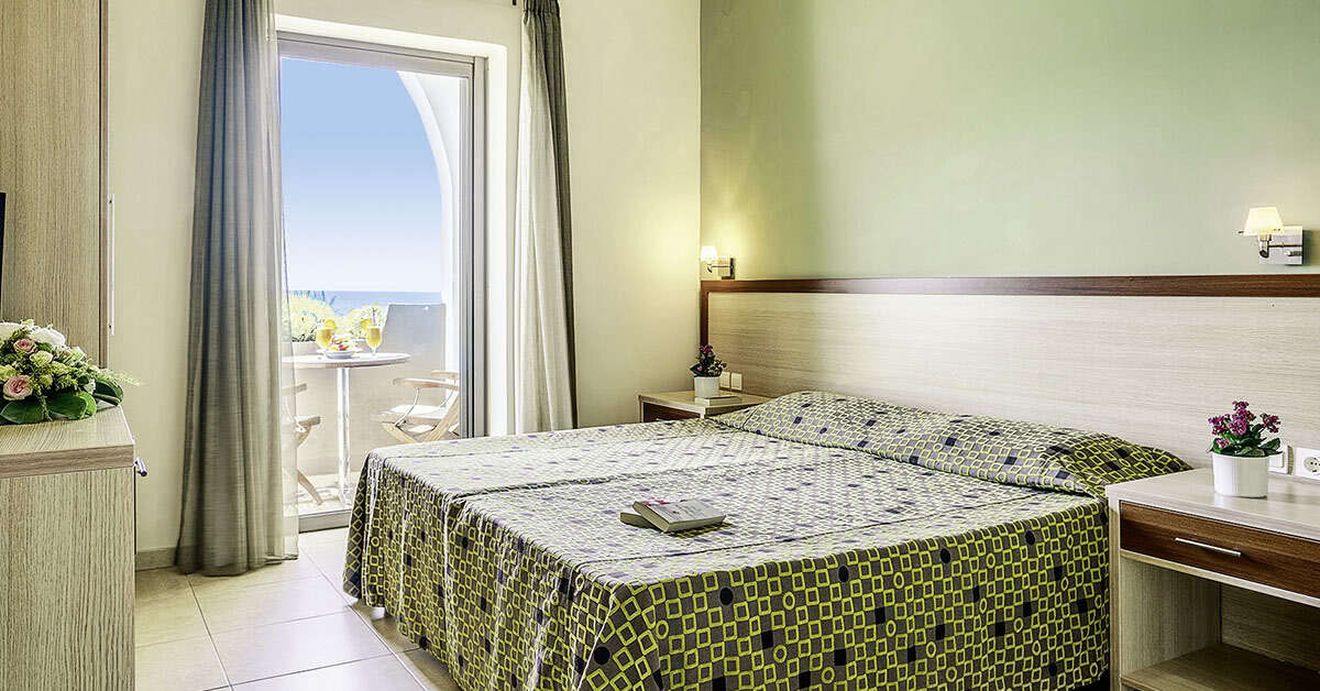 Een foto van Alianthos Beach Hotel
