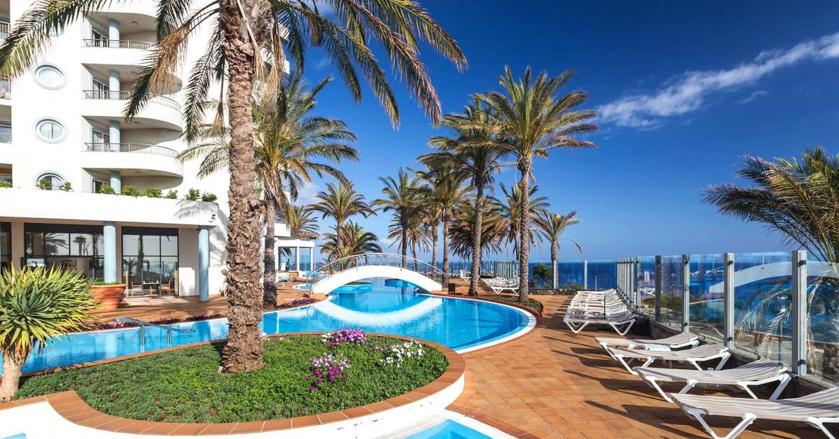 Ein Foto vom Pool im Pestana Grand Premium Ocean Resort