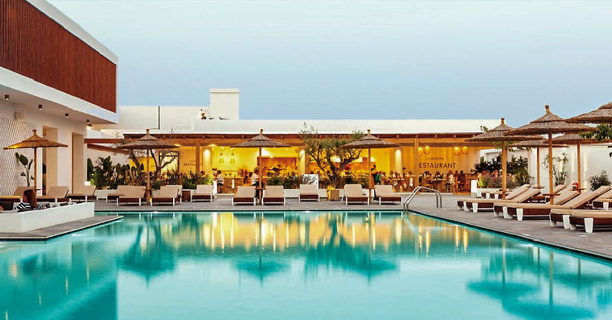 Een foto van het zwembad bij Pearl Beach Hotel