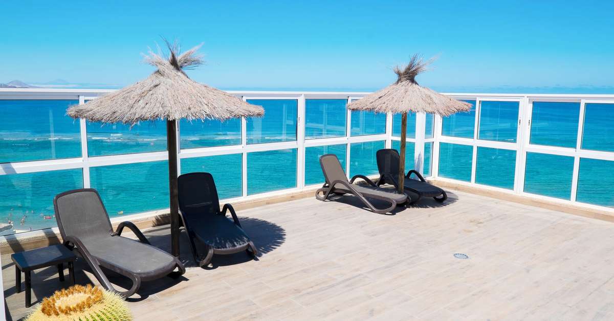 Ein Foto von der Terrasse im Hotel Concorde