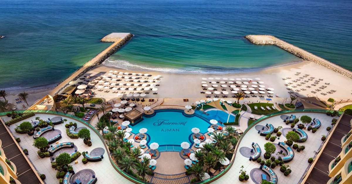 Ein Foto Fairmont Ajman