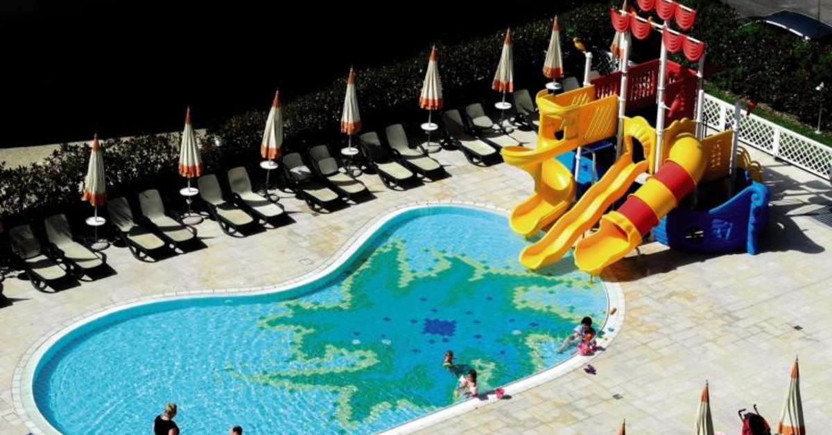 Een foto van het zwembad bij Bibione Palace