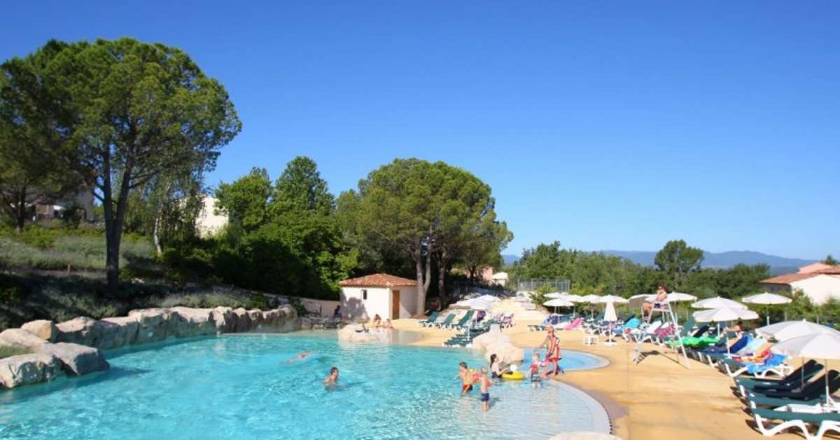 Een foto van het zwembad bij Pierre & Vacances Village Club Le Rouret