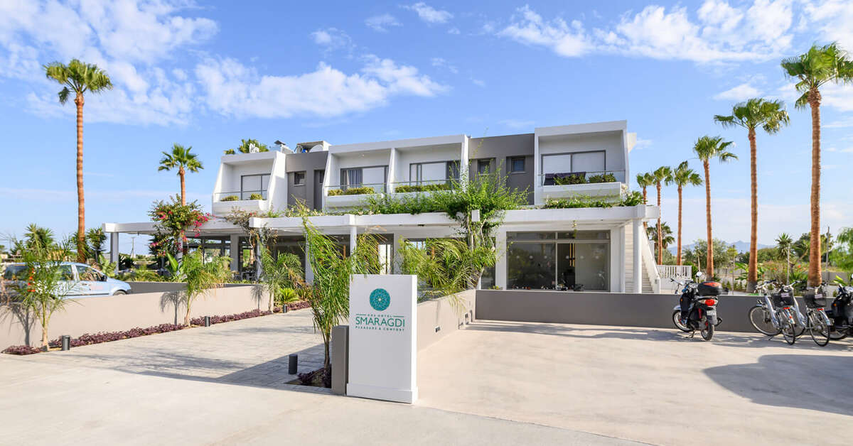 Een foto van de buitenkant van Smaragdi Kos Hotel
