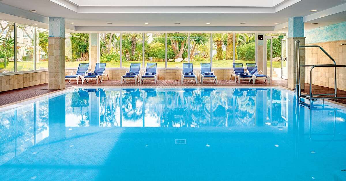 Ein Foto vom Pool im Hipotels Eurotel Punta Rotja Hotel