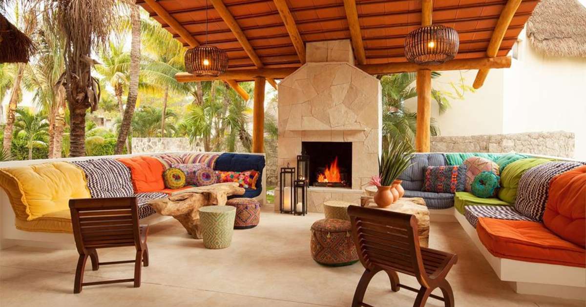 Een foto van het interieur van Mahekal Beach Resort