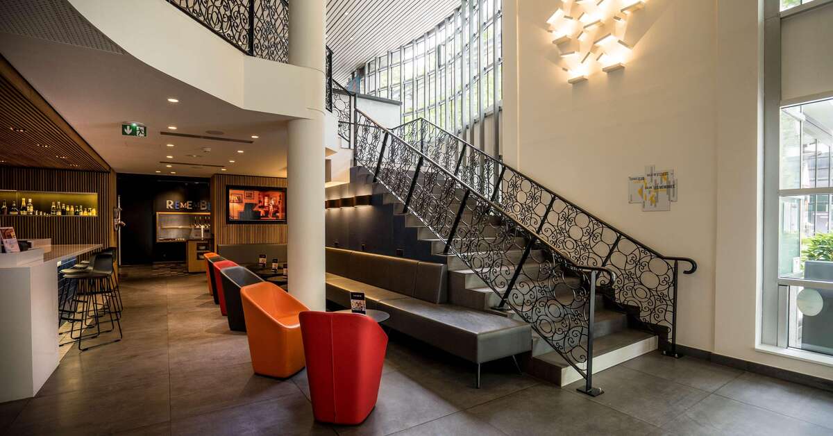 Een foto van het interieur van Campanile Paris Bercy Village