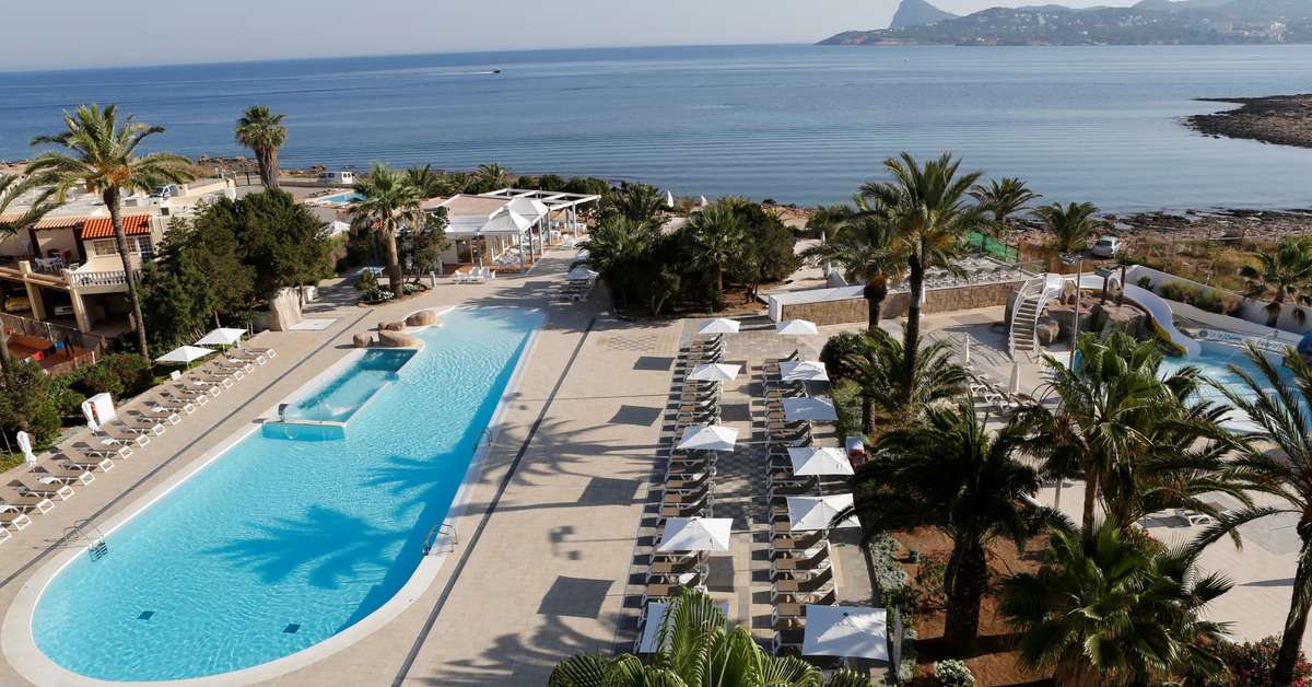 Ein Foto vom Pool im Marvell Club Aparthotel