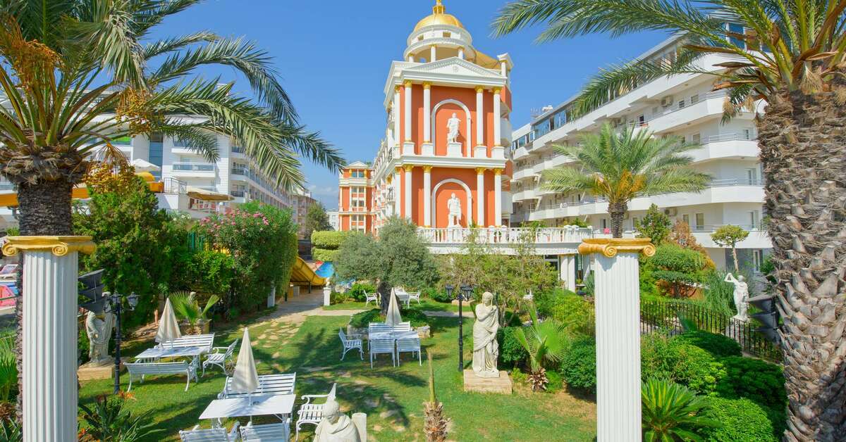 Een foto van het terras bij Antique Roman Palace Museum Hotel