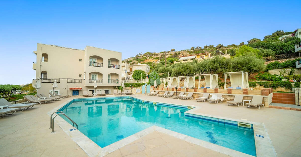 Ein Foto vom Pool im Rainbow Apartments