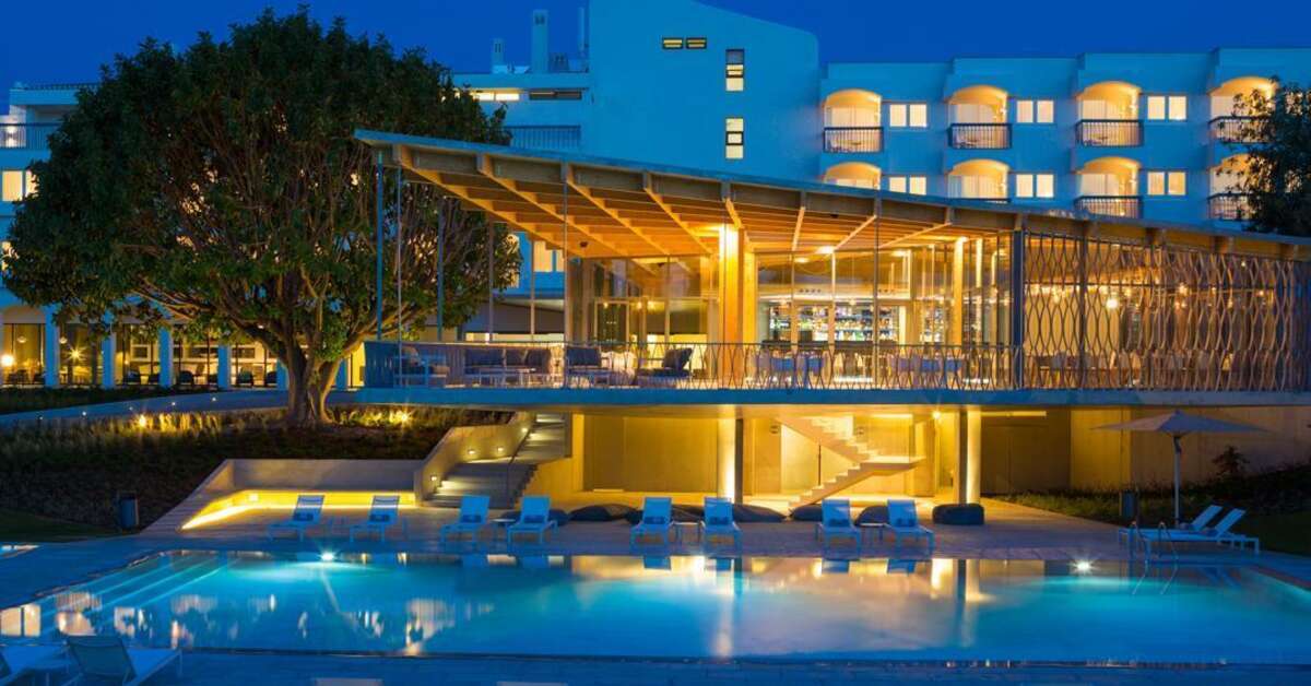 Een foto van het zwembad bij Ozadi Tavira Hotel